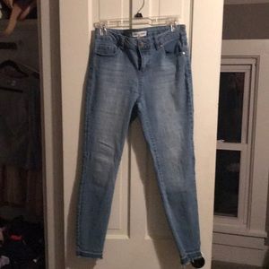Artisan NY light blue jeans